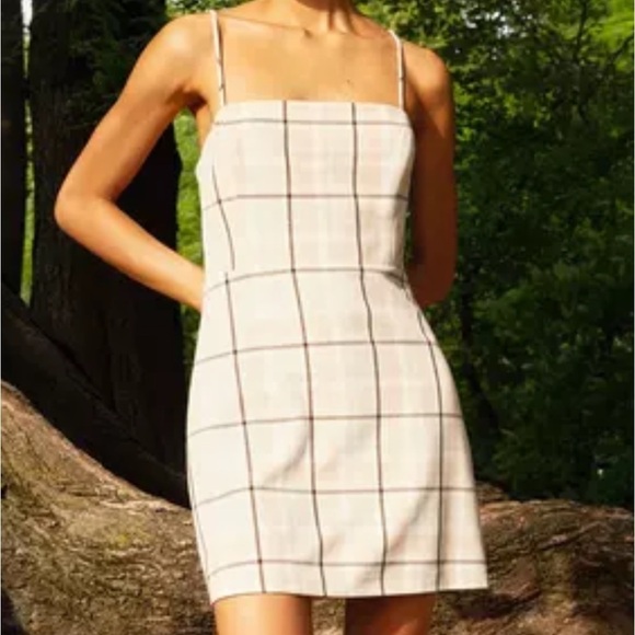 Aritzia Wilfred New Classic Smock Back Mini Dress in Plaid - Picture 3 of 14